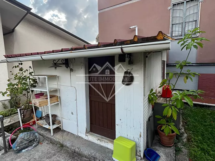 Immagine 17 di Appartamento in vendita  a Massa