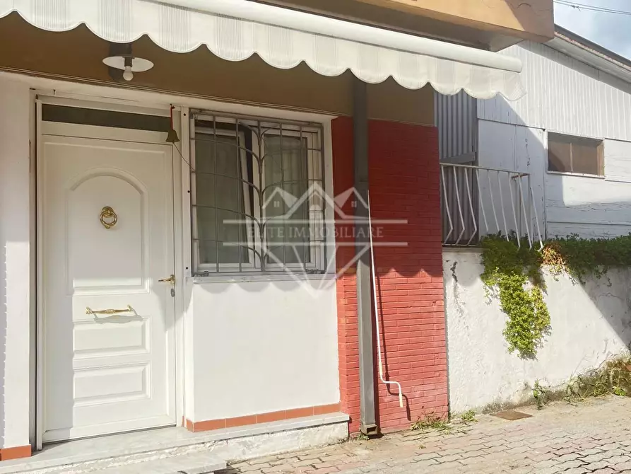 Immagine 13 di Appartamento in vendita  a Massa