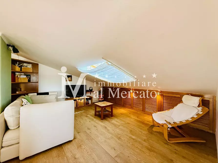 Immagine 33 di Appartamento in vendita  a Viareggio