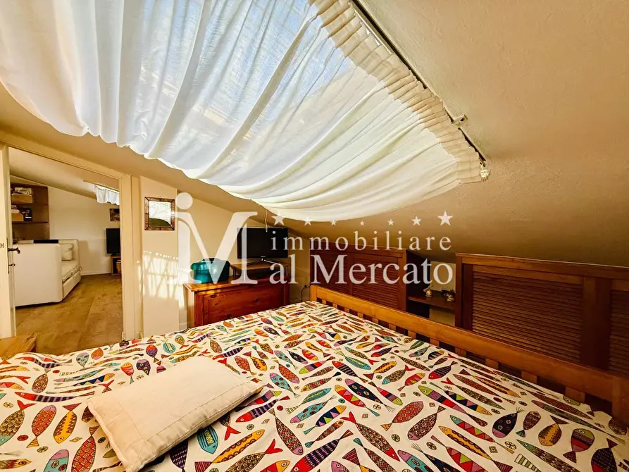 Immagine 18 di Appartamento in vendita  a Viareggio