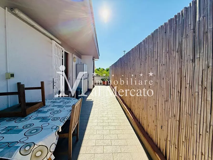 Immagine 7 di Appartamento in vendita  a Viareggio