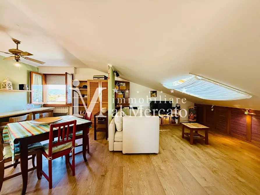 Immagine 32 di Appartamento in vendita  a Viareggio