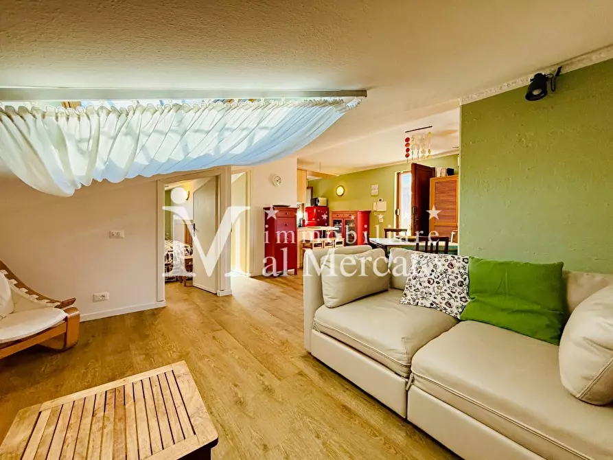 Immagine 23 di Appartamento in vendita  a Viareggio