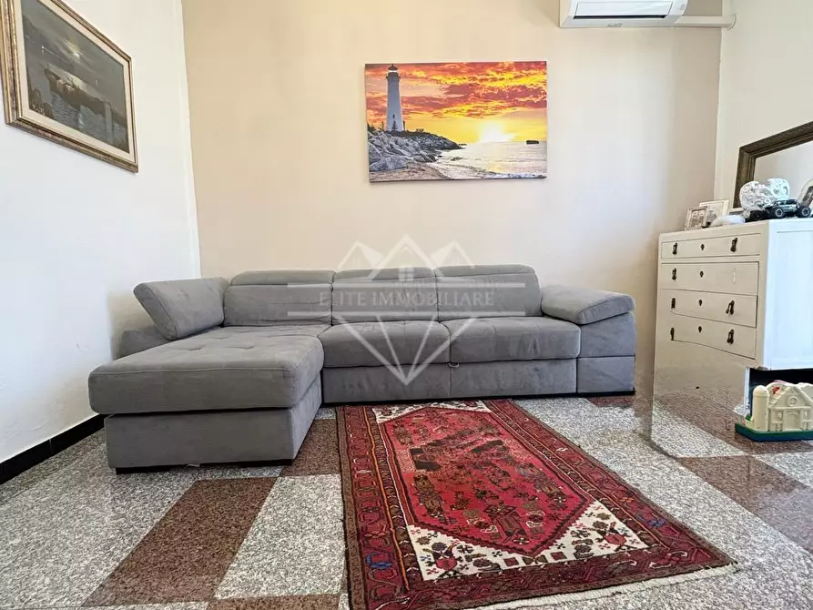 Immagine 3 di Porzione di casa in vendita  a Carrara