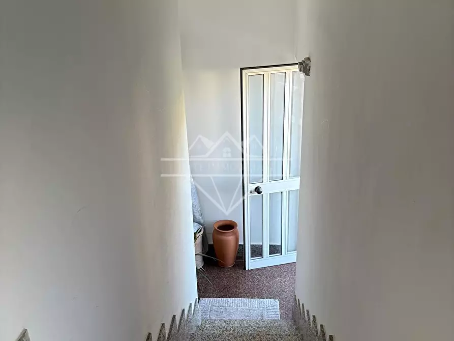 Immagine 14 di Porzione di casa in vendita  a Carrara