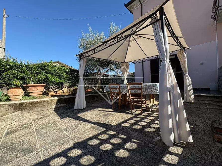 Immagine 19 di Porzione di casa in vendita  a Carrara