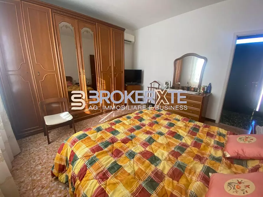 Immagine 25 di Casa indipendente in vendita  a Castelnuovo Magra