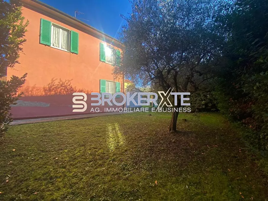 Immagine 5 di Casa indipendente in vendita  a Castelnuovo Magra