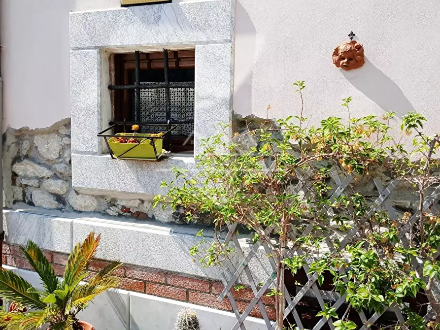 Immagine 24 di Casa semindipendente in vendita  a Carrara