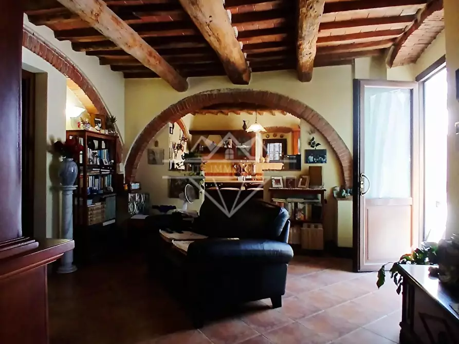 Immagine 10 di Casa semindipendente in vendita  a Carrara