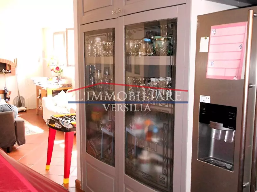 Immagine 84 di Villa in vendita  a Carrara