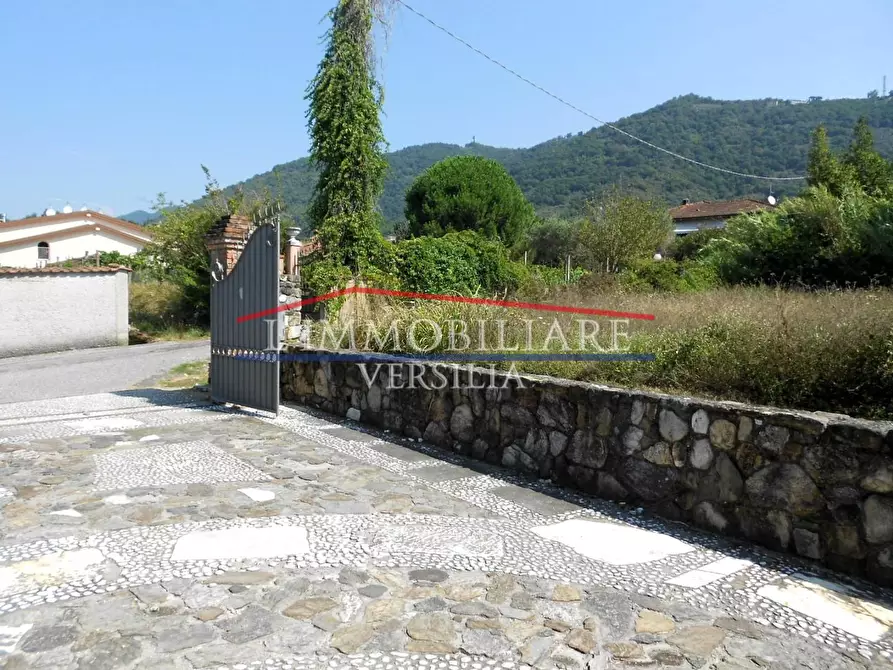 Immagine 88 di Villa in vendita  a Carrara