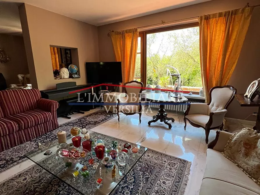 Immagine 29 di Villa in vendita  a Carrara