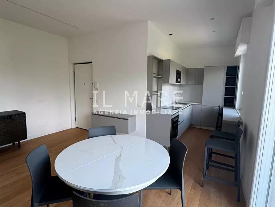 Immagine 5 di Appartamento in vendita  a Massa