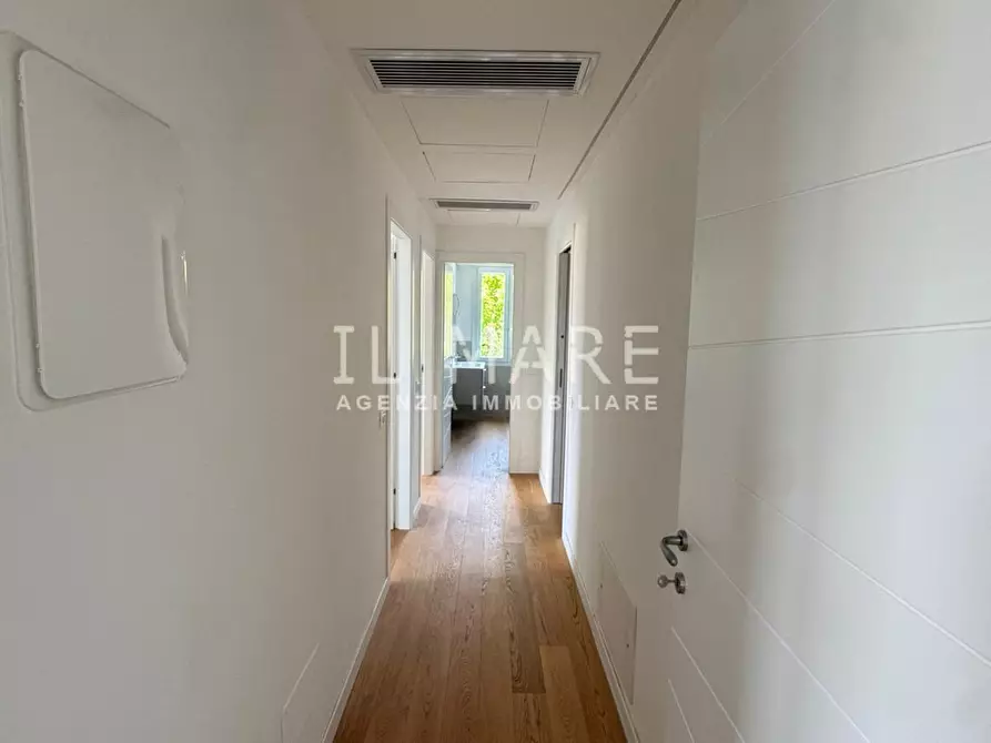 Immagine 8 di Appartamento in vendita  a Massa