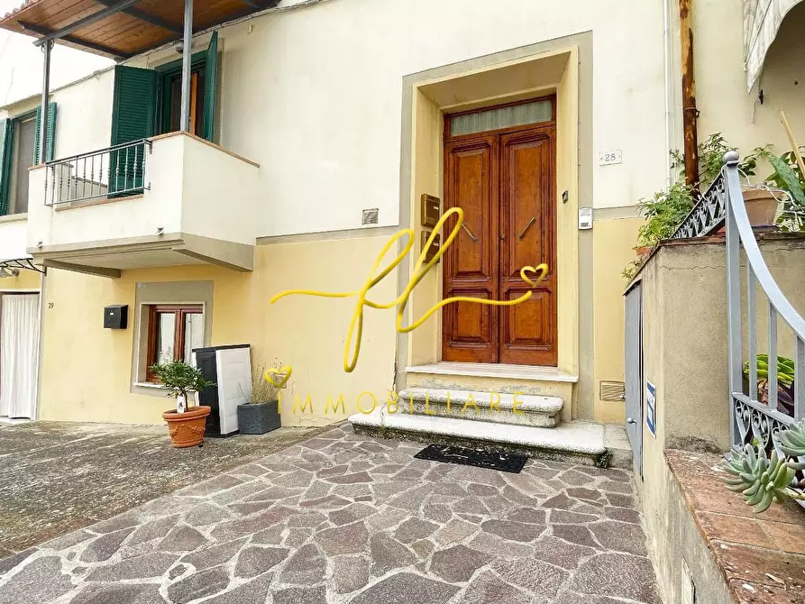 Immagine 17 di Appartamento in vendita  a Pomarance