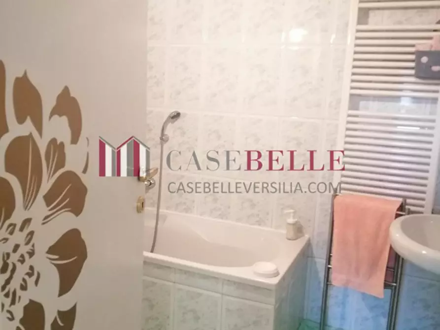 Immagine 14 di Villetta a schiera in vendita  a Massa