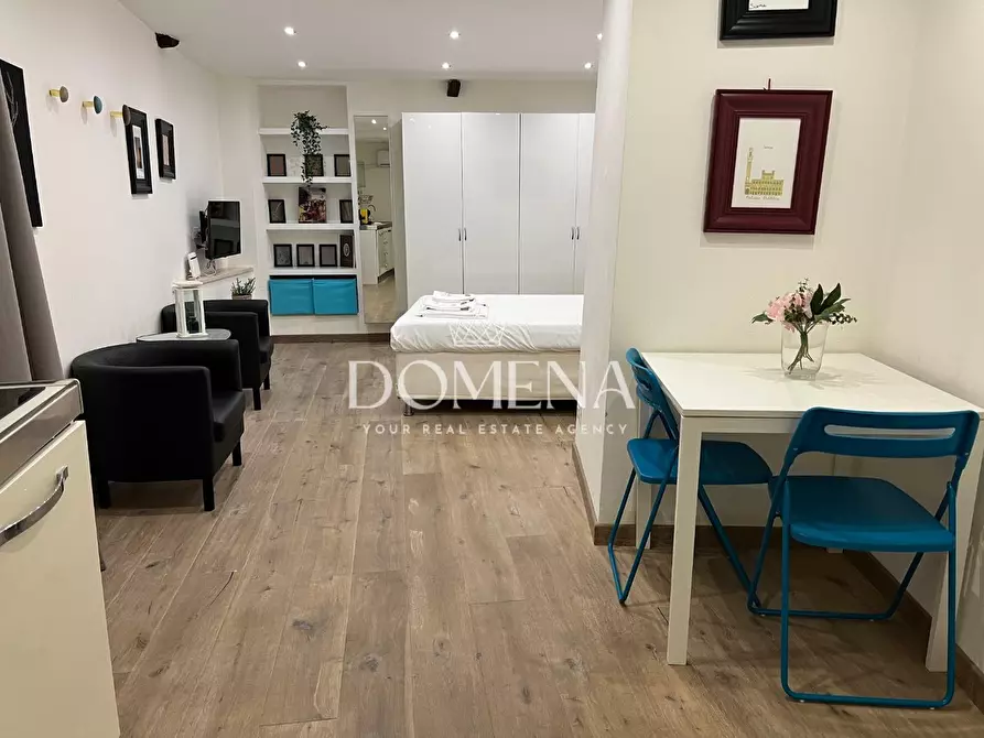 Immagine 8 di Appartamento in vendita  a Siena