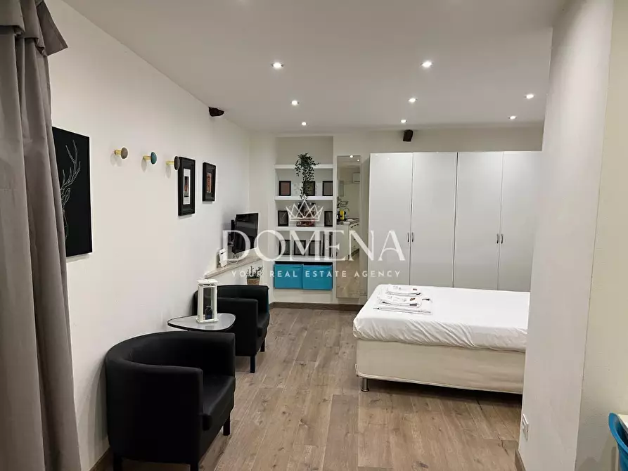 Immagine 7 di Appartamento in vendita  a Siena