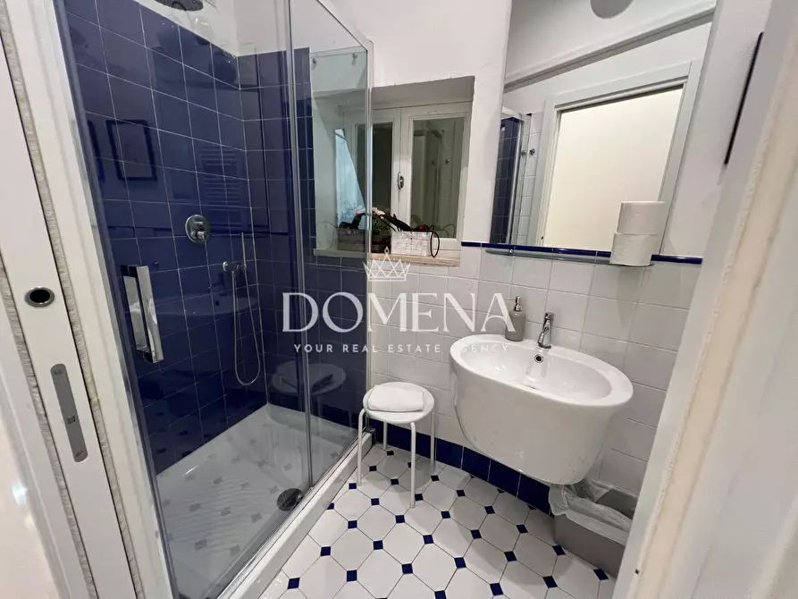 Immagine 2 di Appartamento in vendita  a Siena