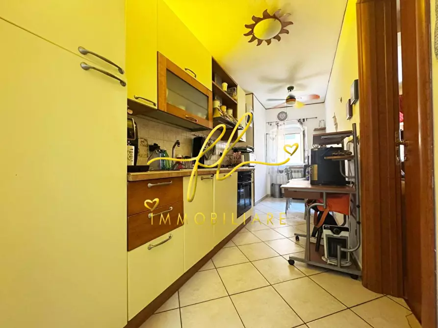 Immagine 10 di Appartamento in vendita  a Livorno