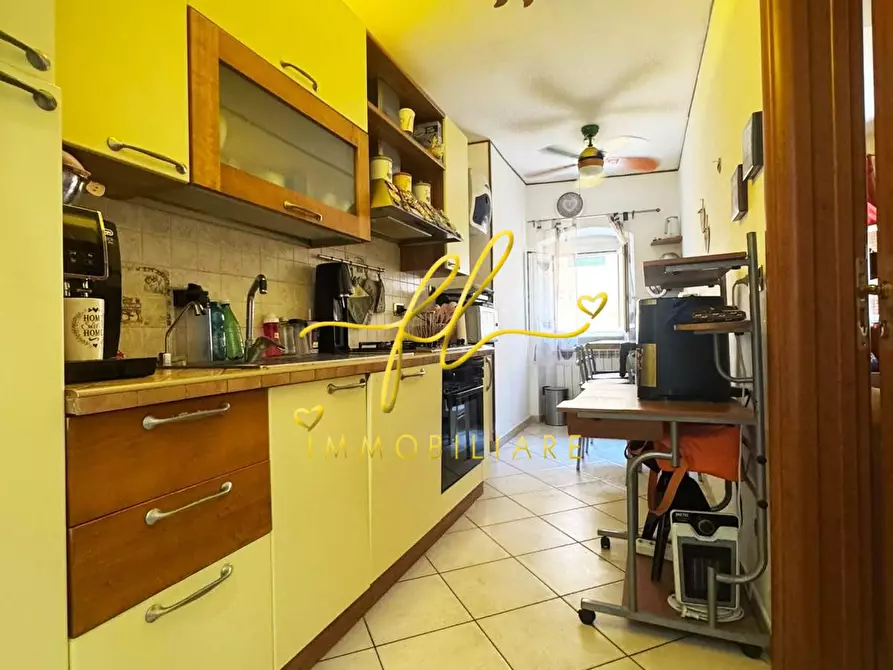 Immagine 8 di Appartamento in vendita  a Livorno