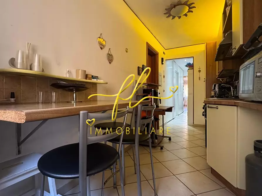 Immagine 11 di Appartamento in vendita  a Livorno