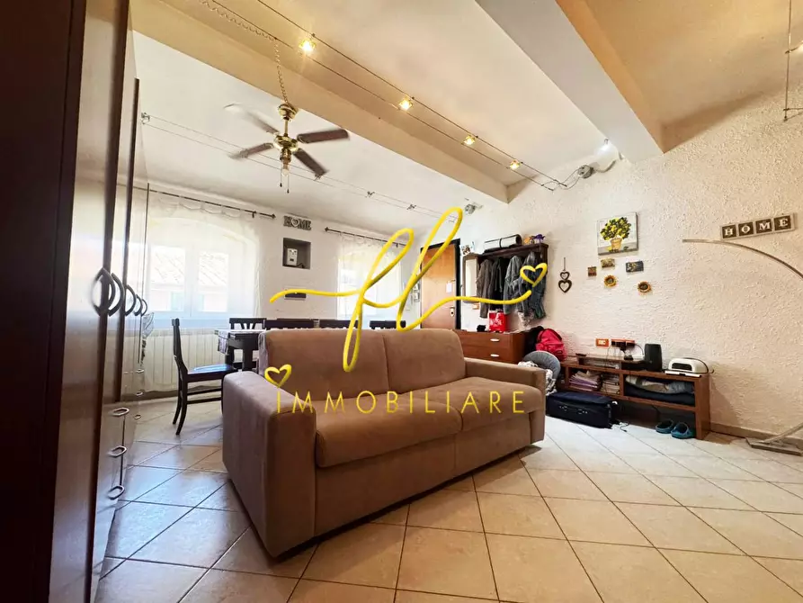 Immagine 5 di Appartamento in vendita  a Livorno