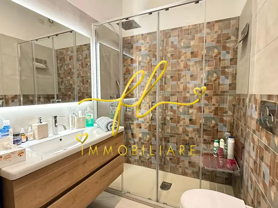 Immagine 12 di Appartamento in vendita  a Livorno