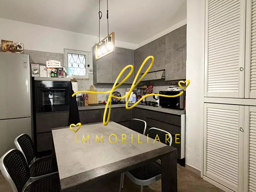 Immagine 7 di Appartamento in vendita  a Livorno