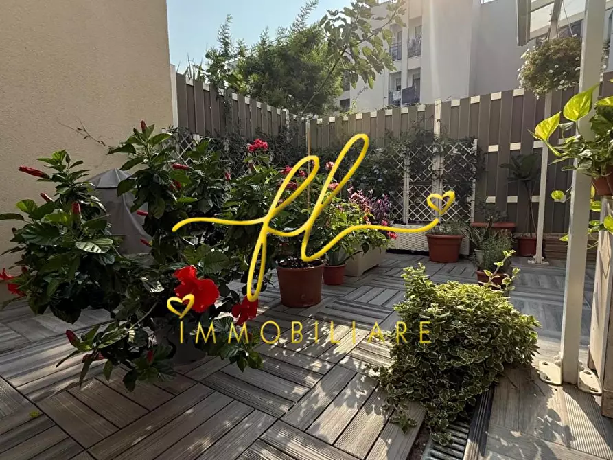 Immagine 1 di Appartamento in vendita  a Livorno