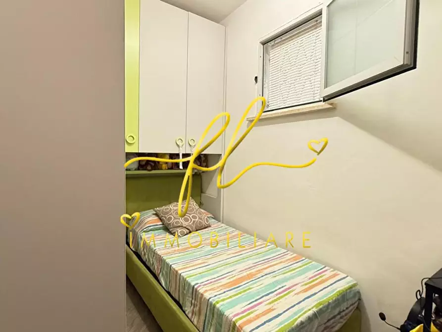 Immagine 11 di Appartamento in vendita  a Livorno