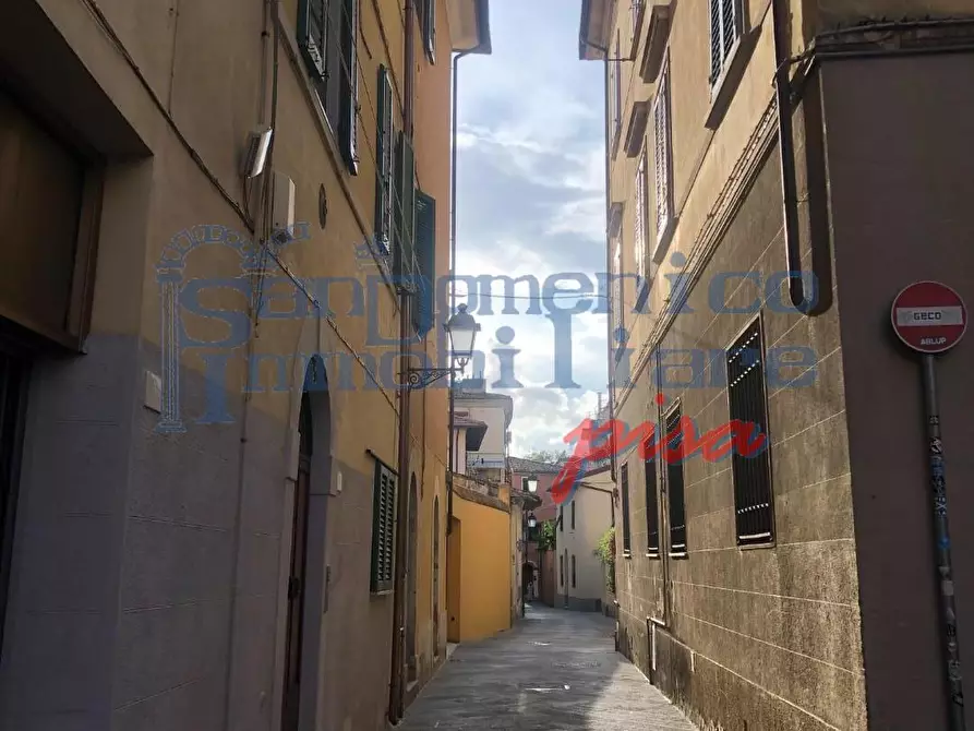 Immagine 13 di Appartamento in vendita  a Pisa