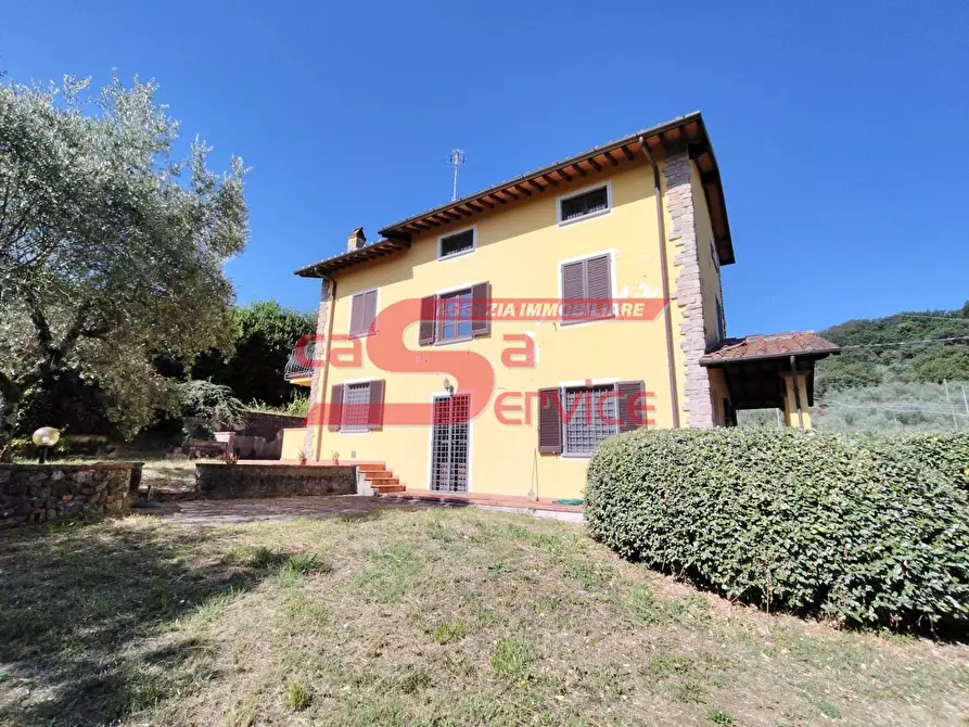Immagine 19 di Villa in vendita  a Montecatini Terme