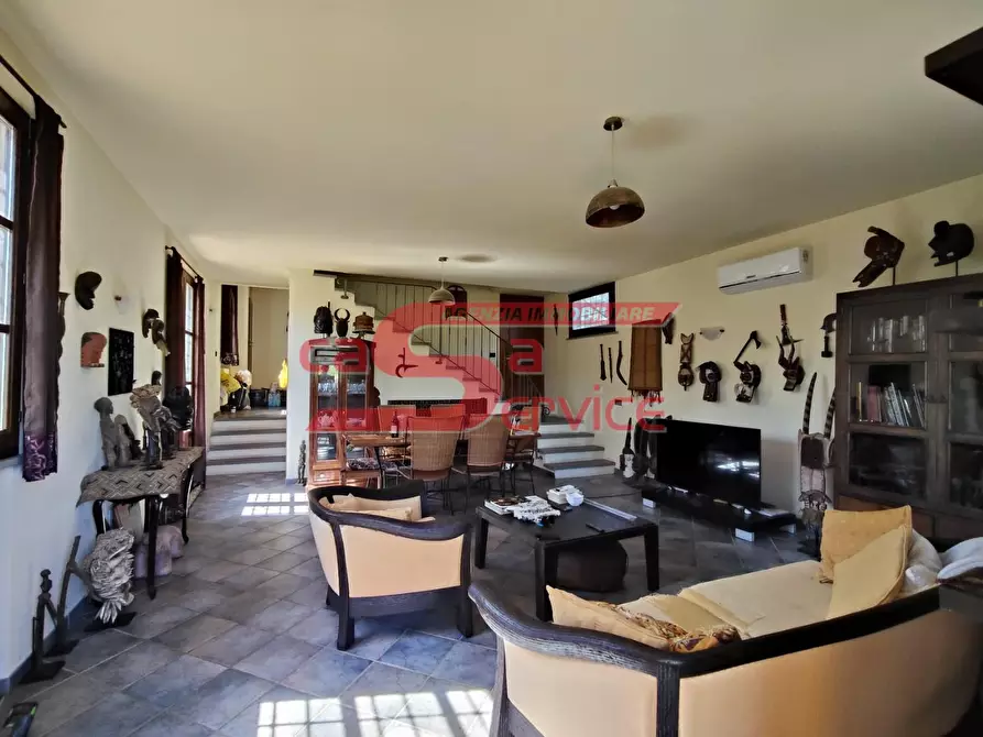 Immagine 5 di Villa in vendita  a Montecatini Terme