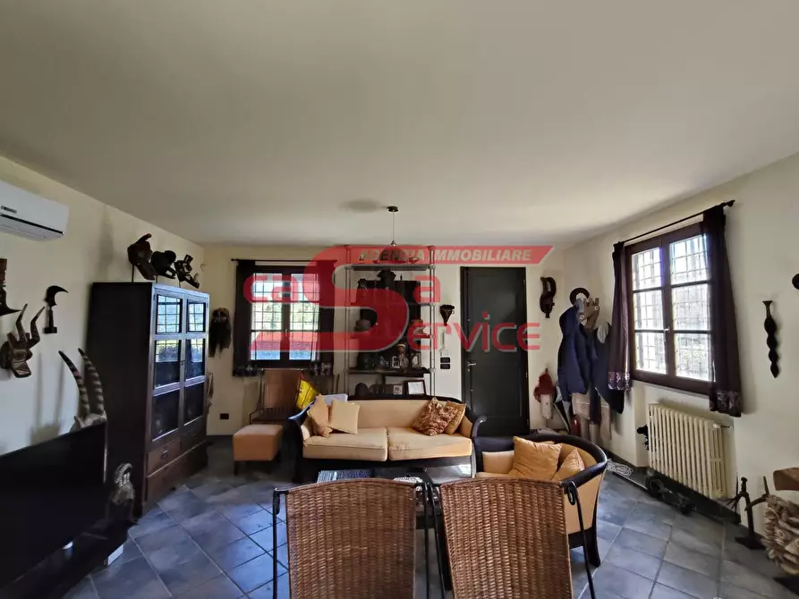 Immagine 4 di Villa in vendita  a Montecatini Terme