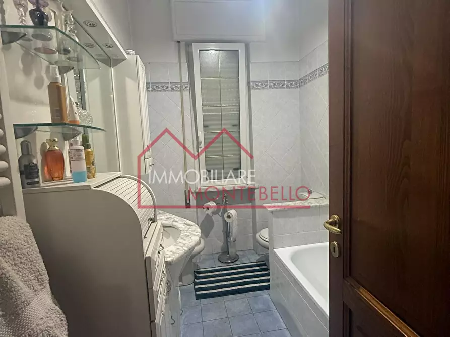 Immagine 29 di Casa bifamiliare in vendita  a Camaiore