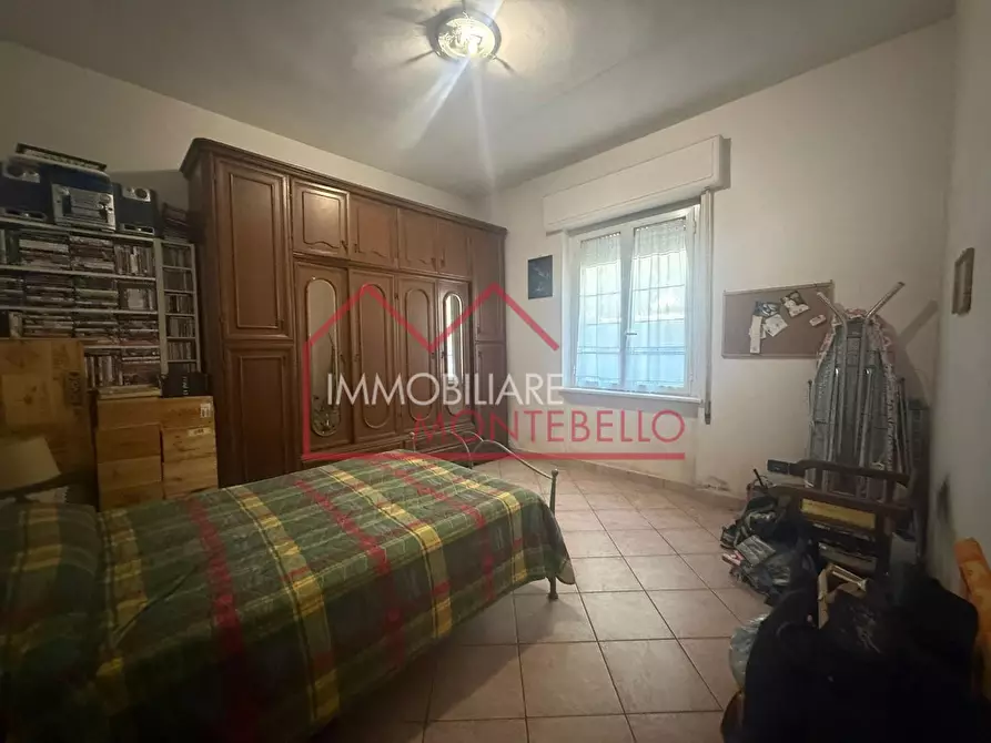 Immagine 33 di Casa bifamiliare in vendita  a Camaiore