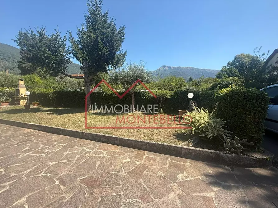 Immagine 16 di Casa bifamiliare in vendita  a Camaiore