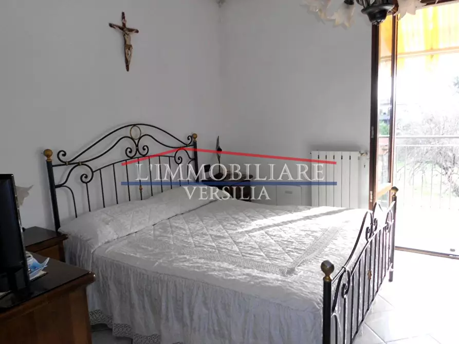 Immagine 27 di Casa bifamiliare in vendita  a Massa