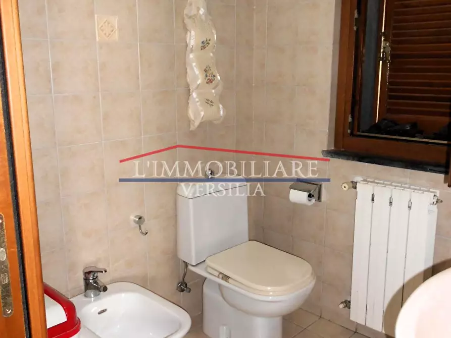 Immagine 20 di Casa bifamiliare in vendita  a Massa