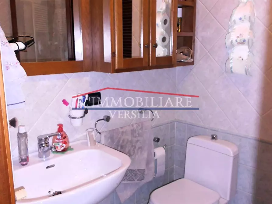 Immagine 33 di Casa bifamiliare in vendita  a Massa