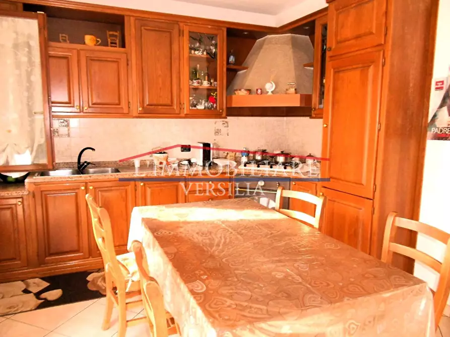 Immagine 18 di Casa bifamiliare in vendita  a Massa