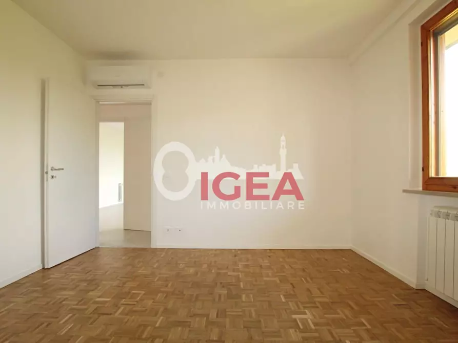 Immagine 9 di Appartamento in vendita  a Monteriggioni