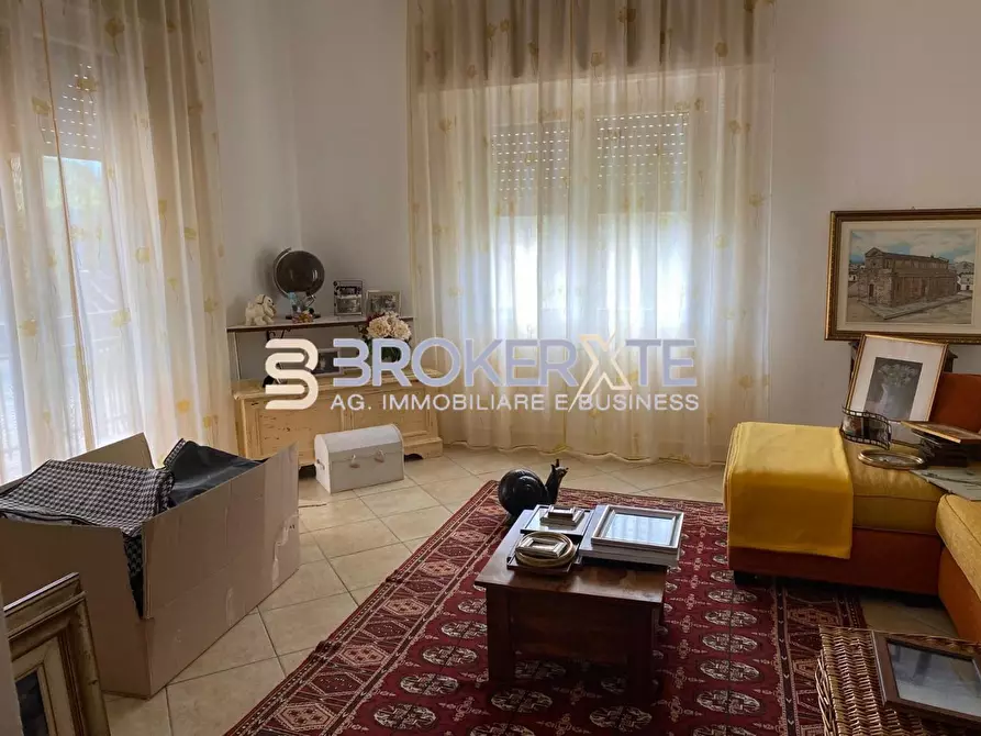 Immagine 22 di Casa semindipendente in vendita  a Massa