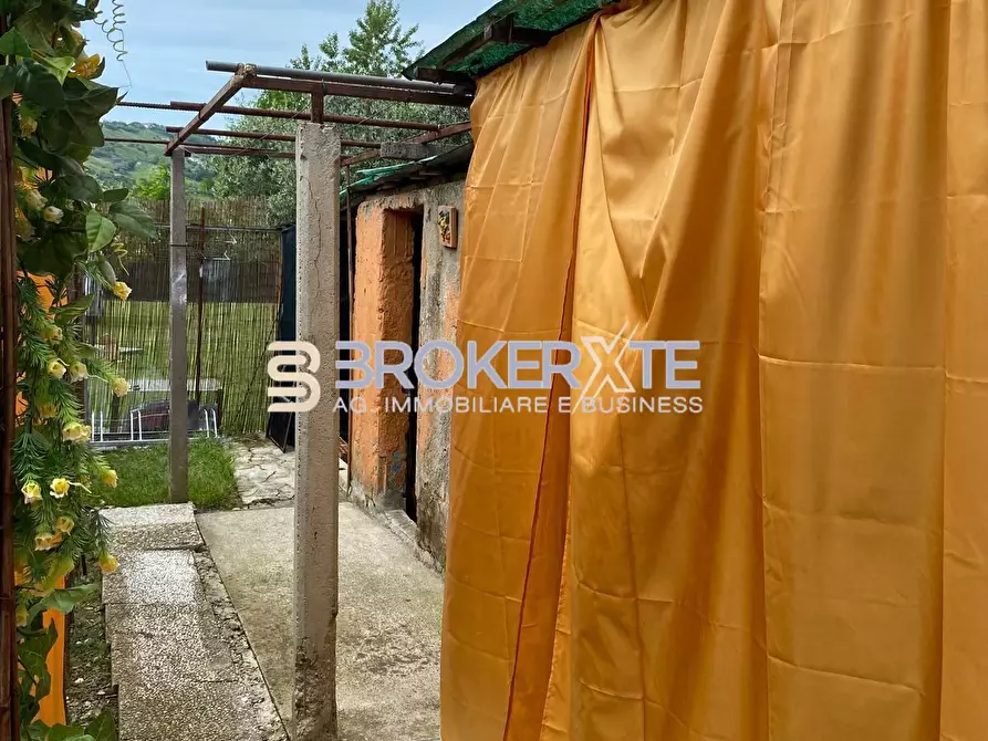 Immagine 11 di Casa semindipendente in vendita  a Massa