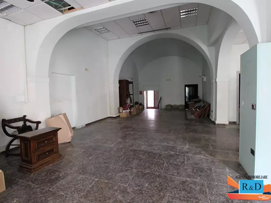 Immagine 2 di Ufficio in vendita  a Colle Di Val D'elsa