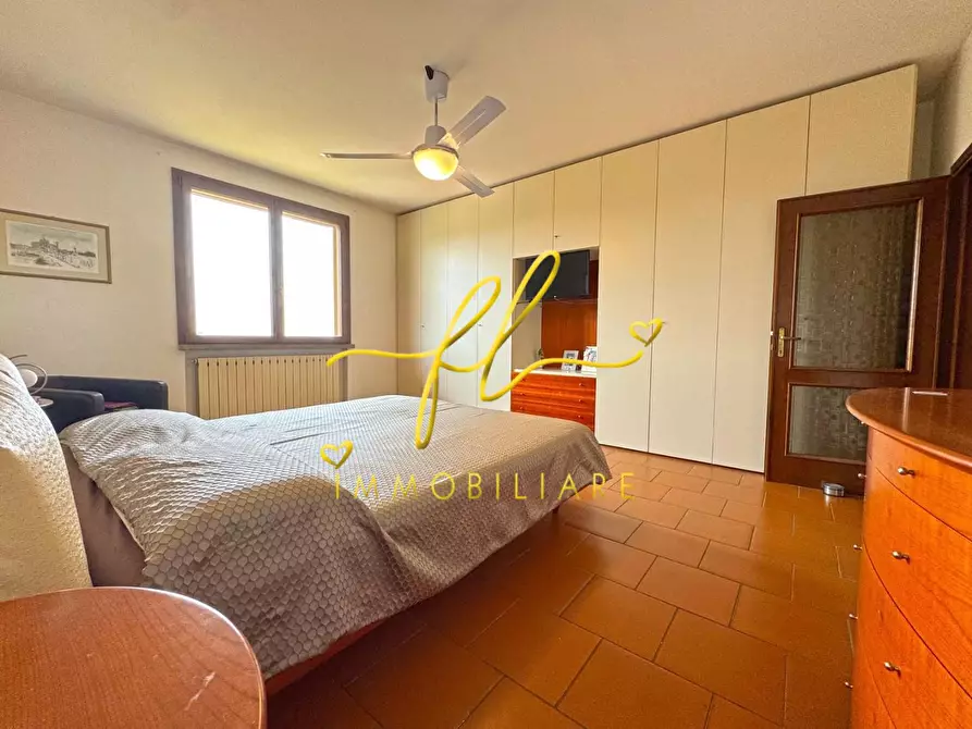 Immagine 36 di Villa in vendita  a Casale Marittimo