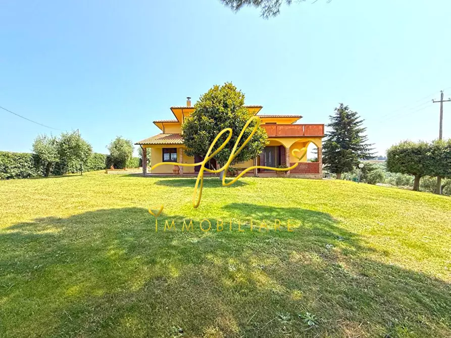 Immagine 5 di Villa in vendita  a Casale Marittimo