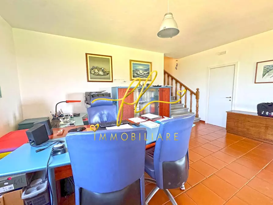 Immagine 33 di Villa in vendita  a Casale Marittimo
